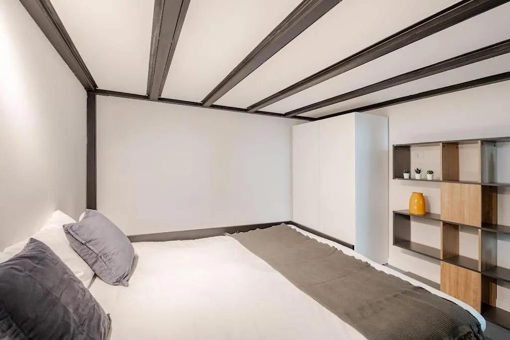 شقة New Luxury Loft - Prada-Bocconi ميلان